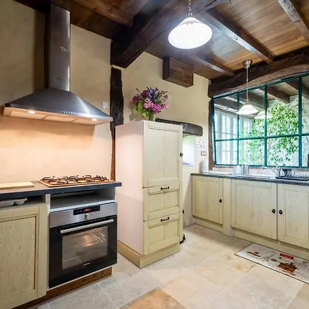 La Maison De Yuka Plieux