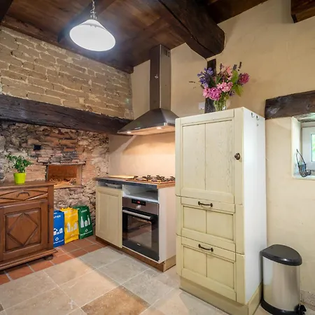 Bed & Breakfast La Maison De Yuka 3*