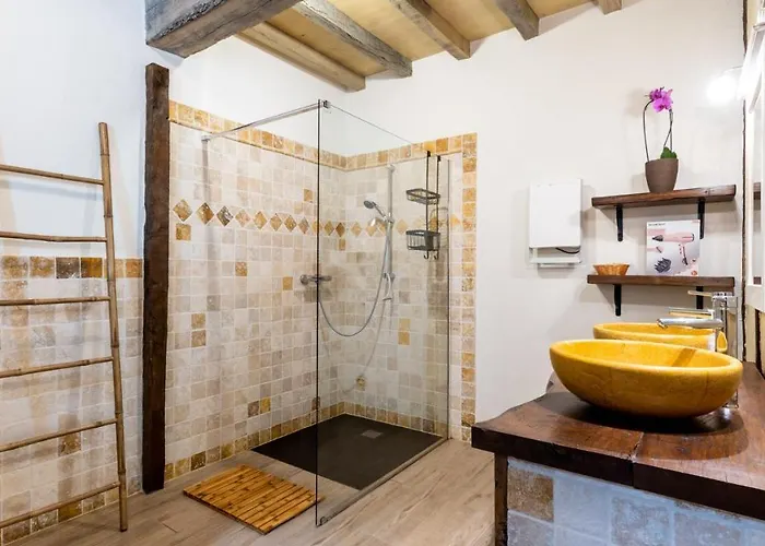 La Maison De Yuka 3* Plieux