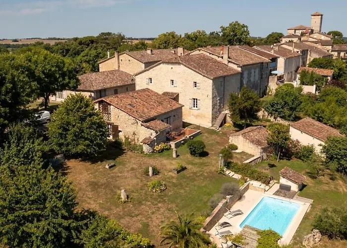 Alojamento de Acomodação e Pequeno-almoço La Maison De Yuka Plieux