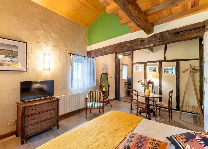 Alojamento de Acomodação e Pequeno-almoço La Maison De Yuka Plieux