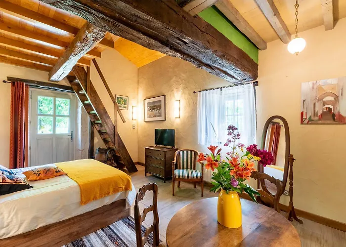 La Maison De Yuka Plieux